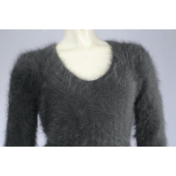 Vintage Express Soft Fuzzy Gray Angora Rabbit Hair 3/4 Sleeve Top Sweater Size S - Picture 9 of 11